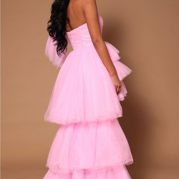 EUC-3-TIERED PROM DRESS. SZ XS - Picture 3 of 3